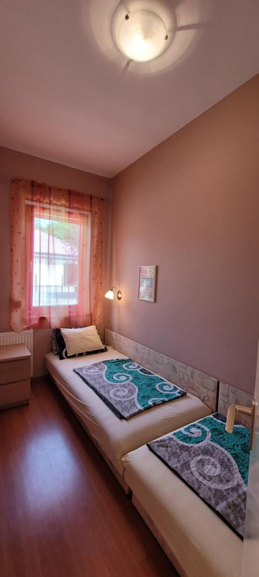 Апартаменти Frank Apartmanhaz
