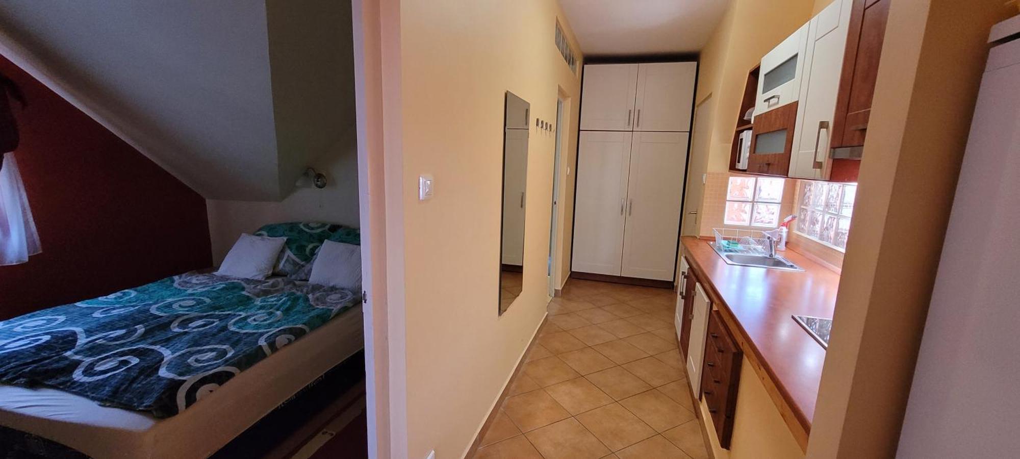 Frank Apartmanhaz Apartment