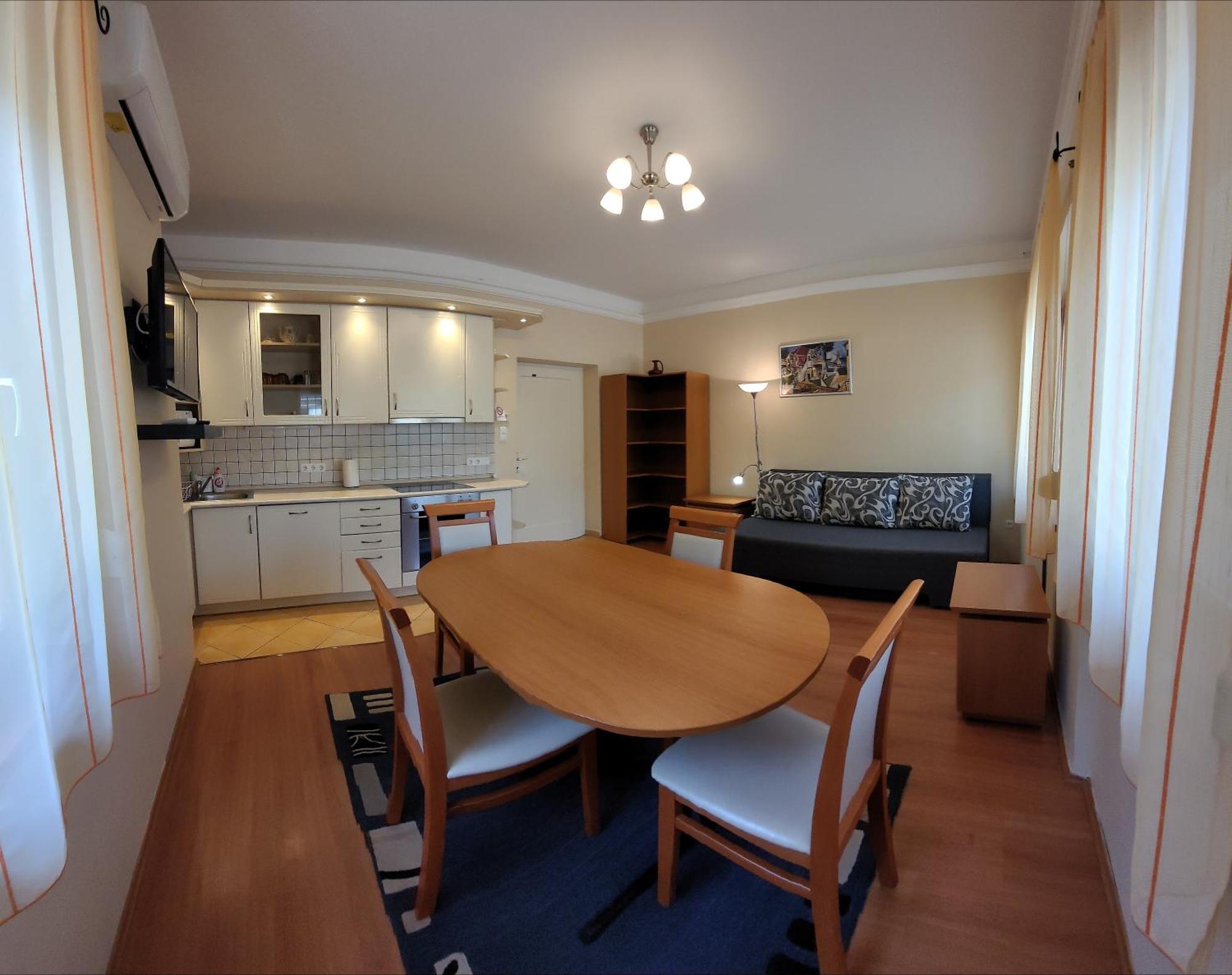 Апартаменти Frank Apartmanhaz Балатонбоглар